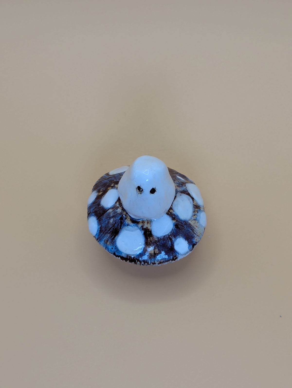 Ghost on a mushroom Figurines